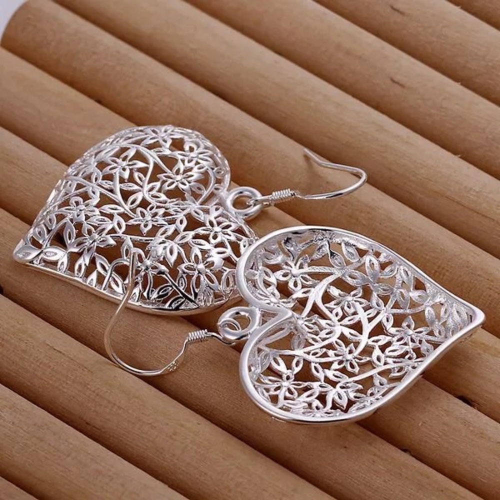 Heart Earrings - Picture 3 of 3